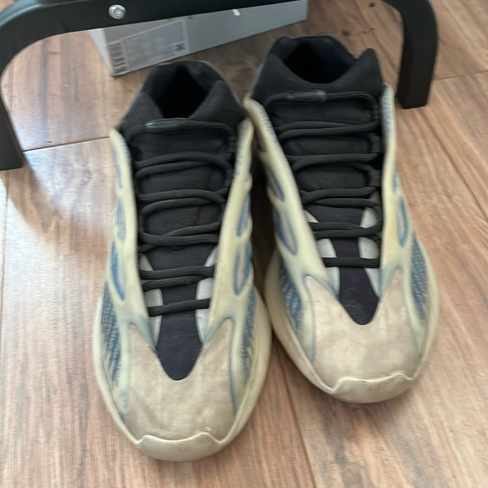 Yeezy 700